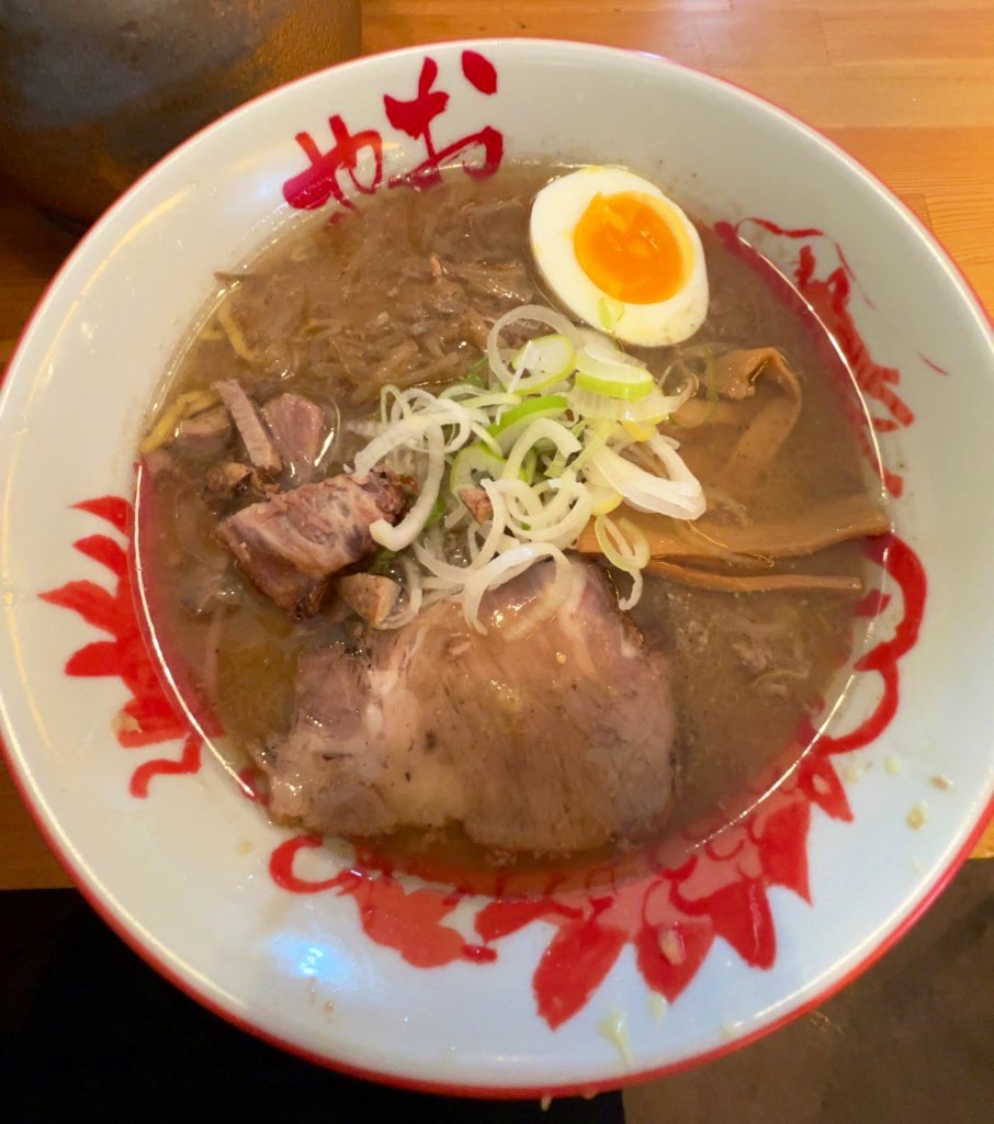 おにやんまのラーメン上から撮影