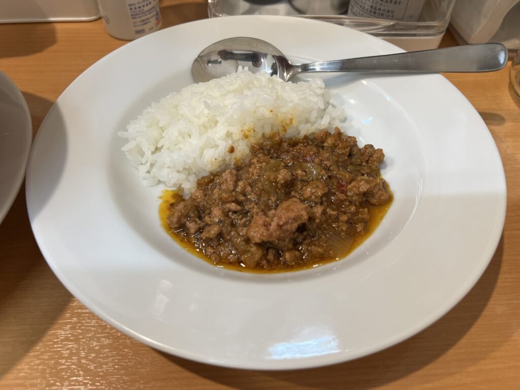 紫雲亭のキーマカレー